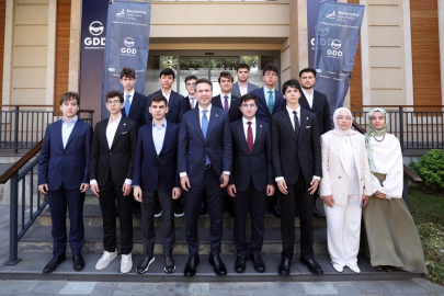 Bakan Bayraktar’dan ‘Enerji Diplomasisi ile Barış’ Mesajı