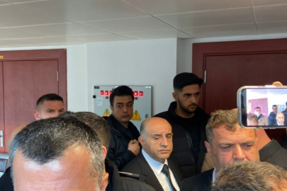 Aziz İhsan Aktaş’tan İmamoğlu Davasında Dikkat Çeken Savunma: “Belediye Başkanlığı Makamı Para Toplamak İçin Kullanıldı”