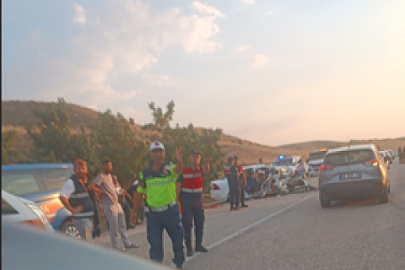 Çankırı’da iki otomobil çarpıştı: 1 ölü, 6 yaralı
