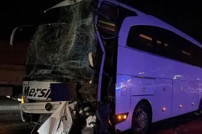 Şanlıurfa’da iki yolcu otobüsü çarpıştı: 13 kişi yaralandı