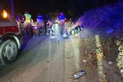 Bursa Mudanya’da motosiklet aydınlatma direğine çarptı: 2 ağır yaralı