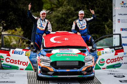 Ali Türkkan 2026 FIA Gençler Dünya Ralli Şampiyonu oldu