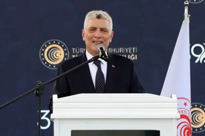 Ömer Bolat: Türkiye yıl sonunda 1,8 trilyon dolarlık ekonomiye ulaşacak