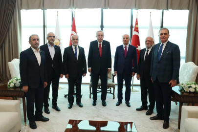 HÜDA PAR Genel Başkanı Yapıcıoğlu, Cumhurbaşkanı Erdoğan ile Görüştü