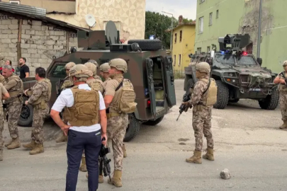 Erzurum’da boşanma kavgası silahlı çatışmaya dönüştü: 1’i polis 12 yaralı