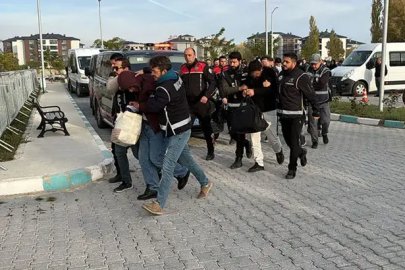 5 ilde yasa dışı bahis operasyonu: 30 kişi tutuklandı, işlem hacmi 14,9 milyar TL